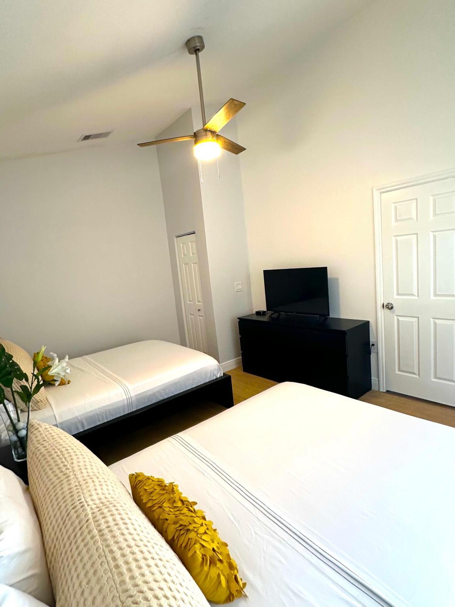 Albatross Condo In Pga Village, 2 Bedroom 1 Bath, A Side Carlton Ngoại thất bức ảnh